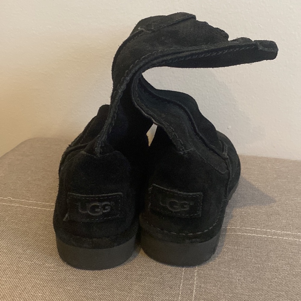 UGG BOOTS 👢 - Picture 4 of 7